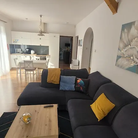 Kora Cieplice Apartment Jelenia Gora